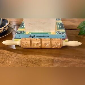 VTG Springerle Carved Wooden Rolling Pin Cream Handles Switzerland German
